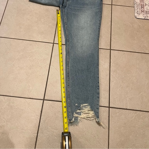 We The Free Maggie Mid-Rise Straight Leg Distressed Raw Hem Jeans Womens Size 27 - Picture 6 of 11